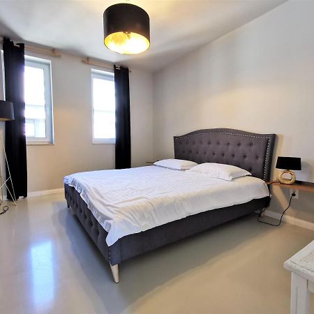 Grey Apartments คลูจ-นาโปกา ภายนอก รูปภาพ