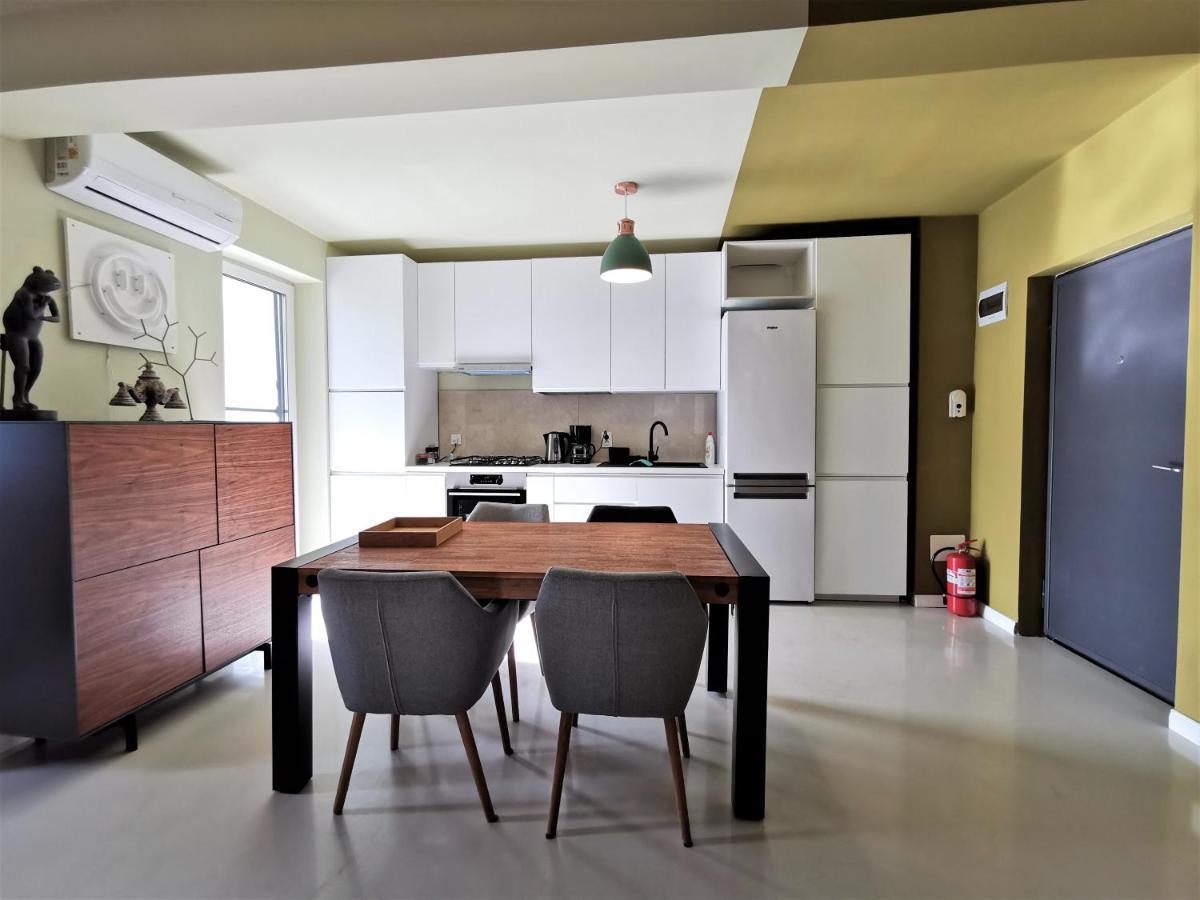 Grey Apartments คลูจ-นาโปกา ภายนอก รูปภาพ