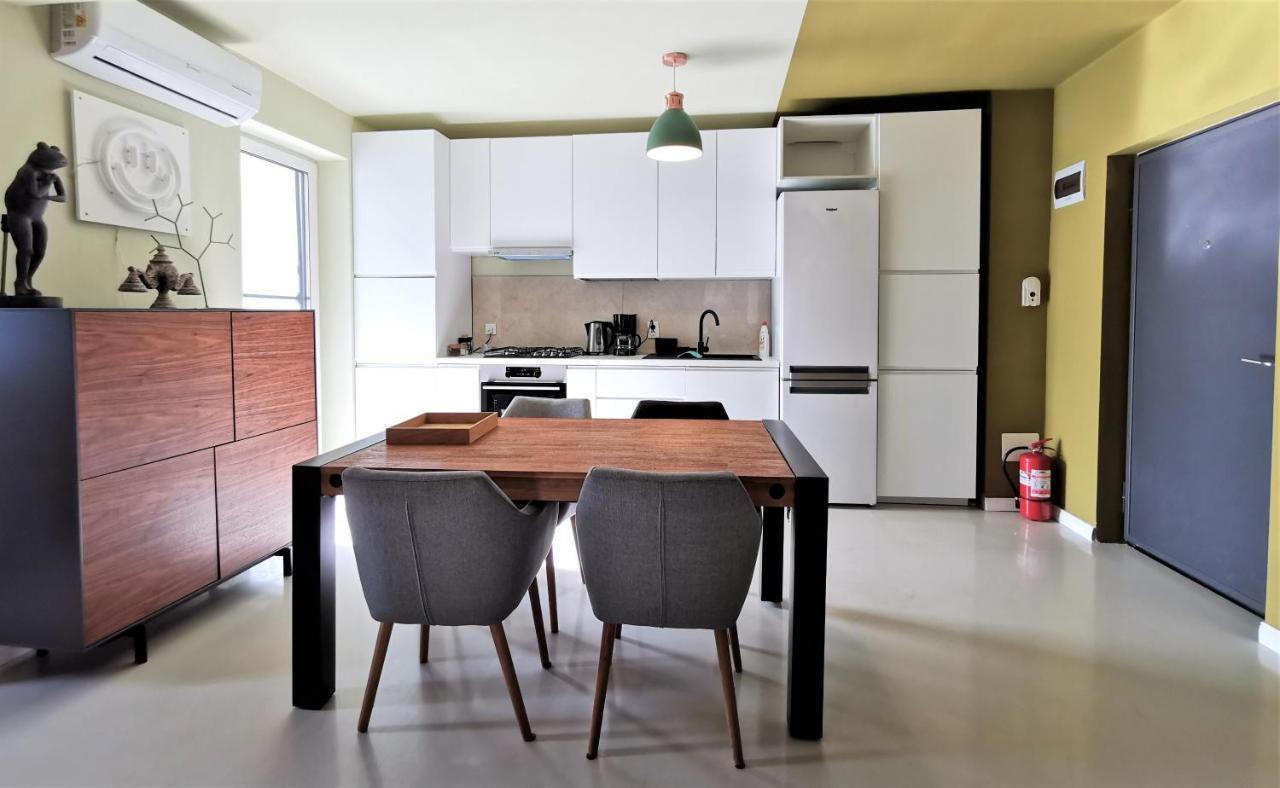 Grey Apartments คลูจ-นาโปกา ภายนอก รูปภาพ