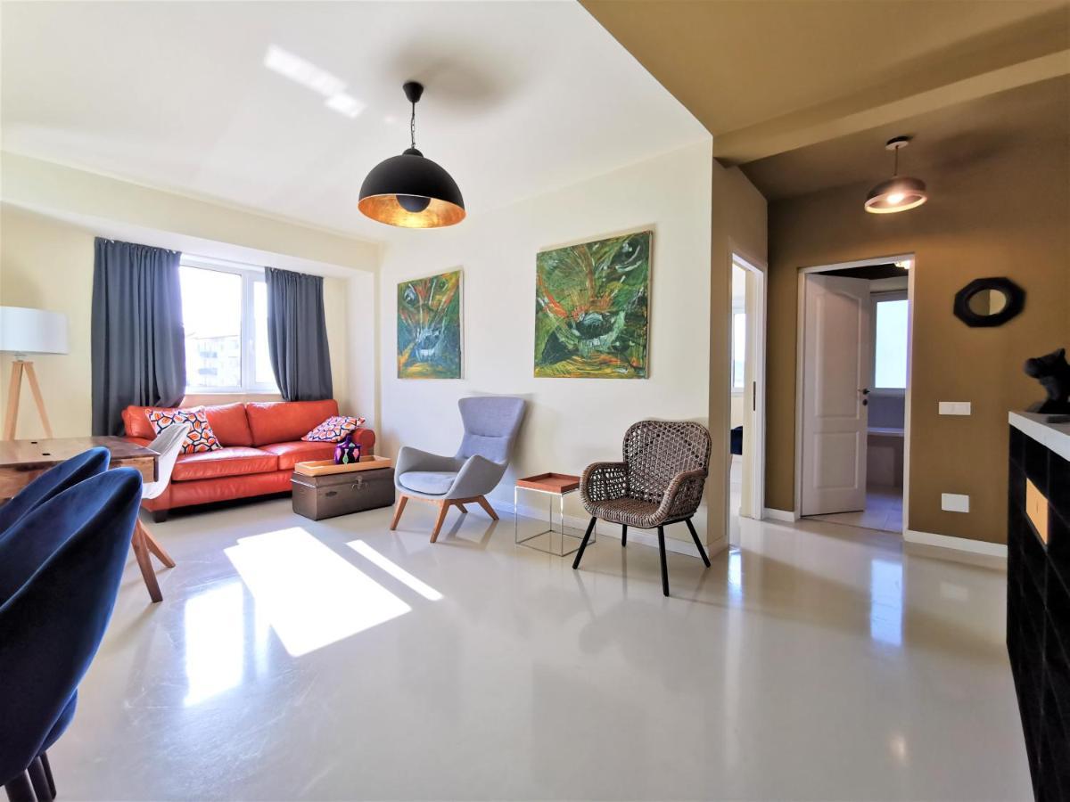 Grey Apartments คลูจ-นาโปกา ภายนอก รูปภาพ
