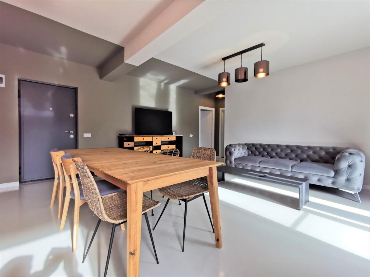 Grey Apartments คลูจ-นาโปกา ภายนอก รูปภาพ