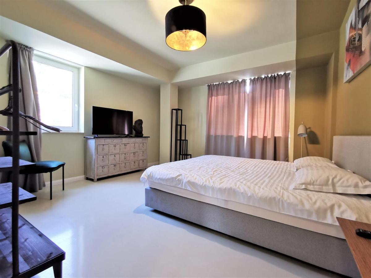 Grey Apartments คลูจ-นาโปกา ภายนอก รูปภาพ