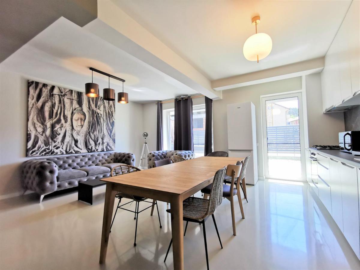 Grey Apartments คลูจ-นาโปกา ภายนอก รูปภาพ