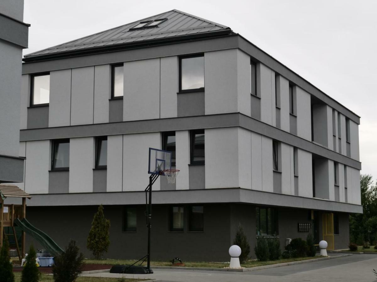 Grey Apartments คลูจ-นาโปกา ภายนอก รูปภาพ